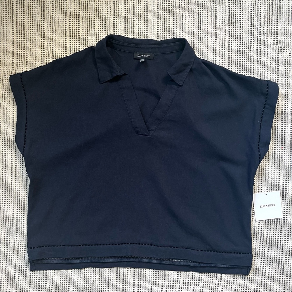Ellen Tracy Navy Linen Short Sleeve V-neck Collar Blouse Top